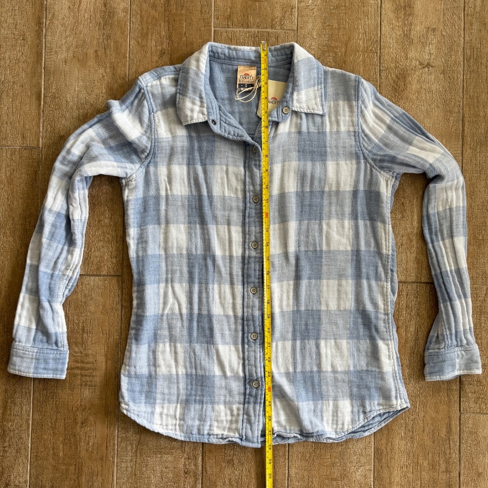 Faherty Belmar Reversible Flannel - image 9